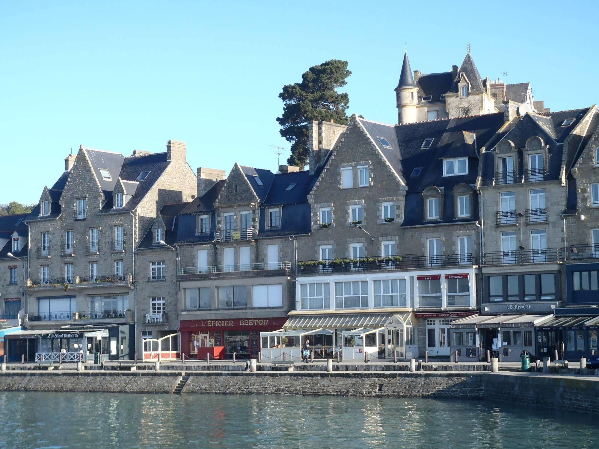 Hotel Le Continental Cancale Esterno foto