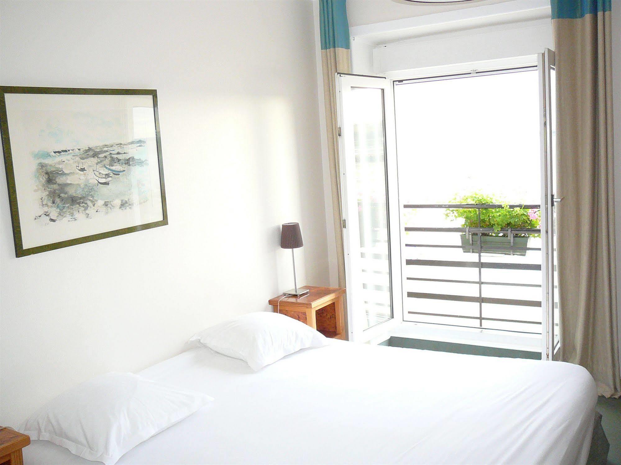 Hotel Le Continental Cancale Esterno foto